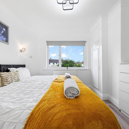 3 Bedroom House Close To Dartford Station Exterior foto